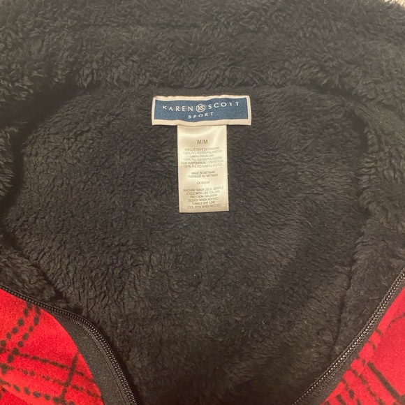 NWOT Karen Scott fleece vest - Picture 3 of 4